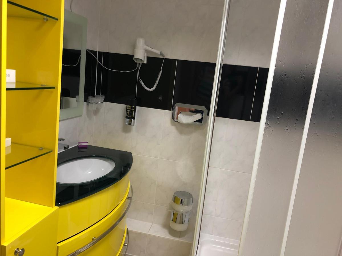Astoria Hotel Heimbach Εξωτερικό φωτογραφία